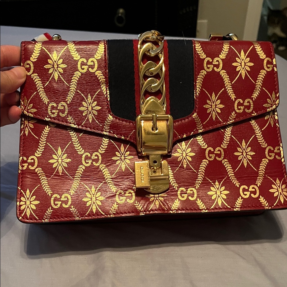 Gucci Red and Gold Patterned Shoulder Bag